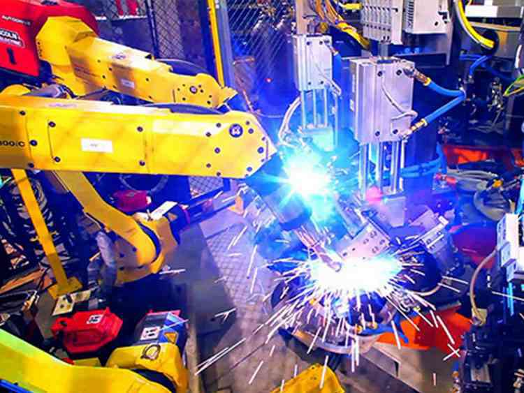 中小型钣金加工厂中引进焊接机器人的注意点-中山开云官方网站-开云kaiyun(中国)